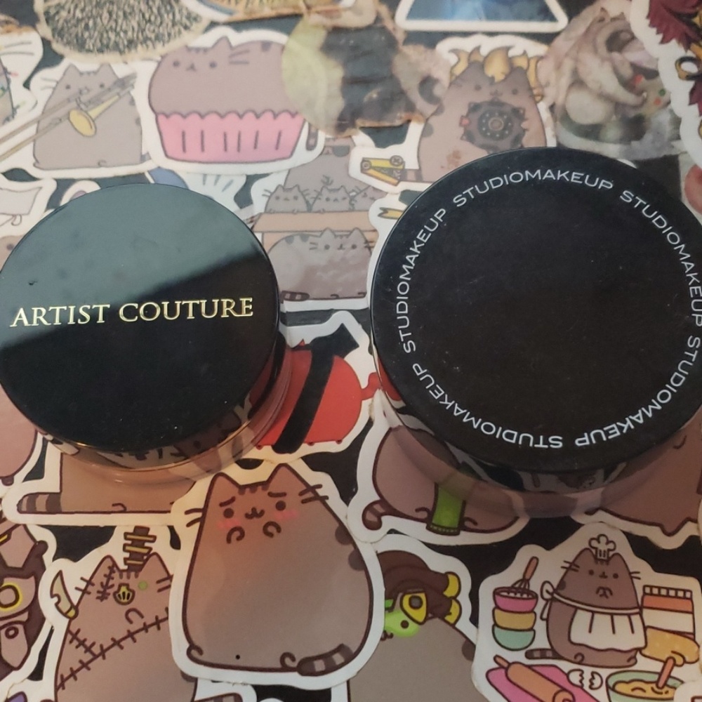 Loose powder